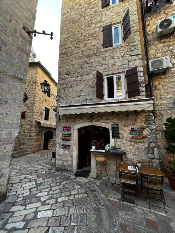 Athos Guesthouse Kotor Exteriér fotografie